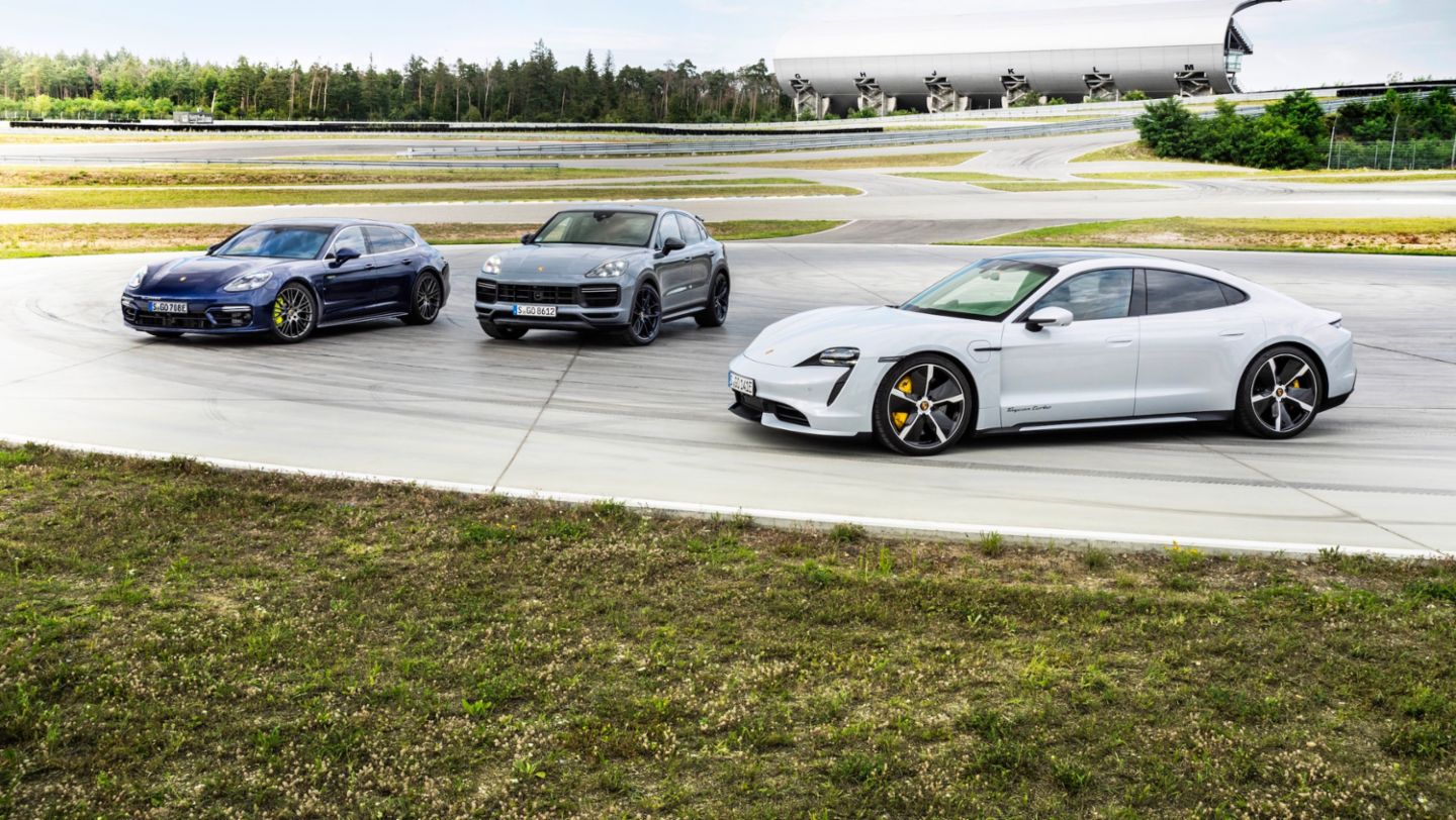 Porsche panamera taycan deals